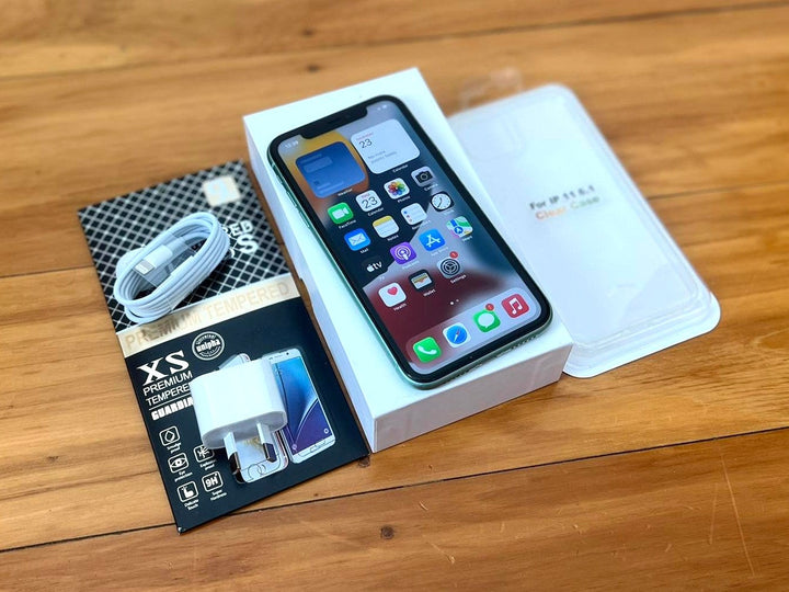 Apple iPhone 11 64GB Green - New Battery (Msg), Case, Glass Screen Protector & Shipping (As New)