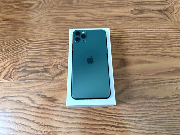 Apple iPhone 11 Pro Max 256GB Midnight Green - New Case, Screen Protector (Exc)