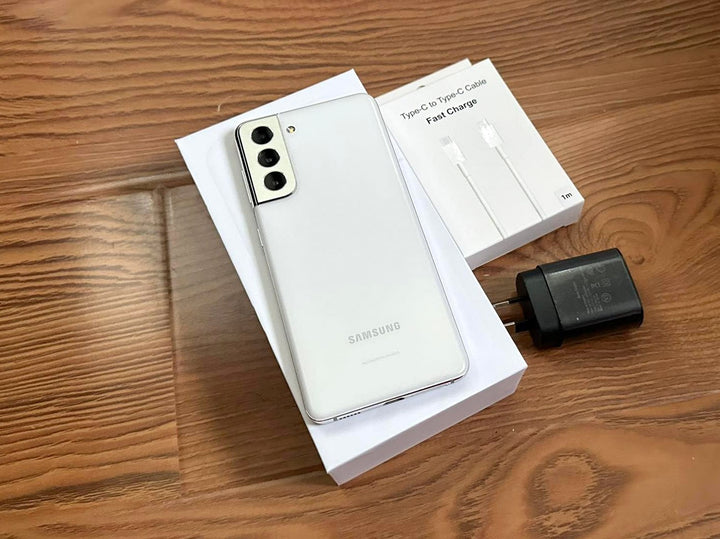 Samsung Galaxy S21 5G 128GB 8GB Phantom White SM-G991U - New Case, Glass Screen Protector (Excellent)