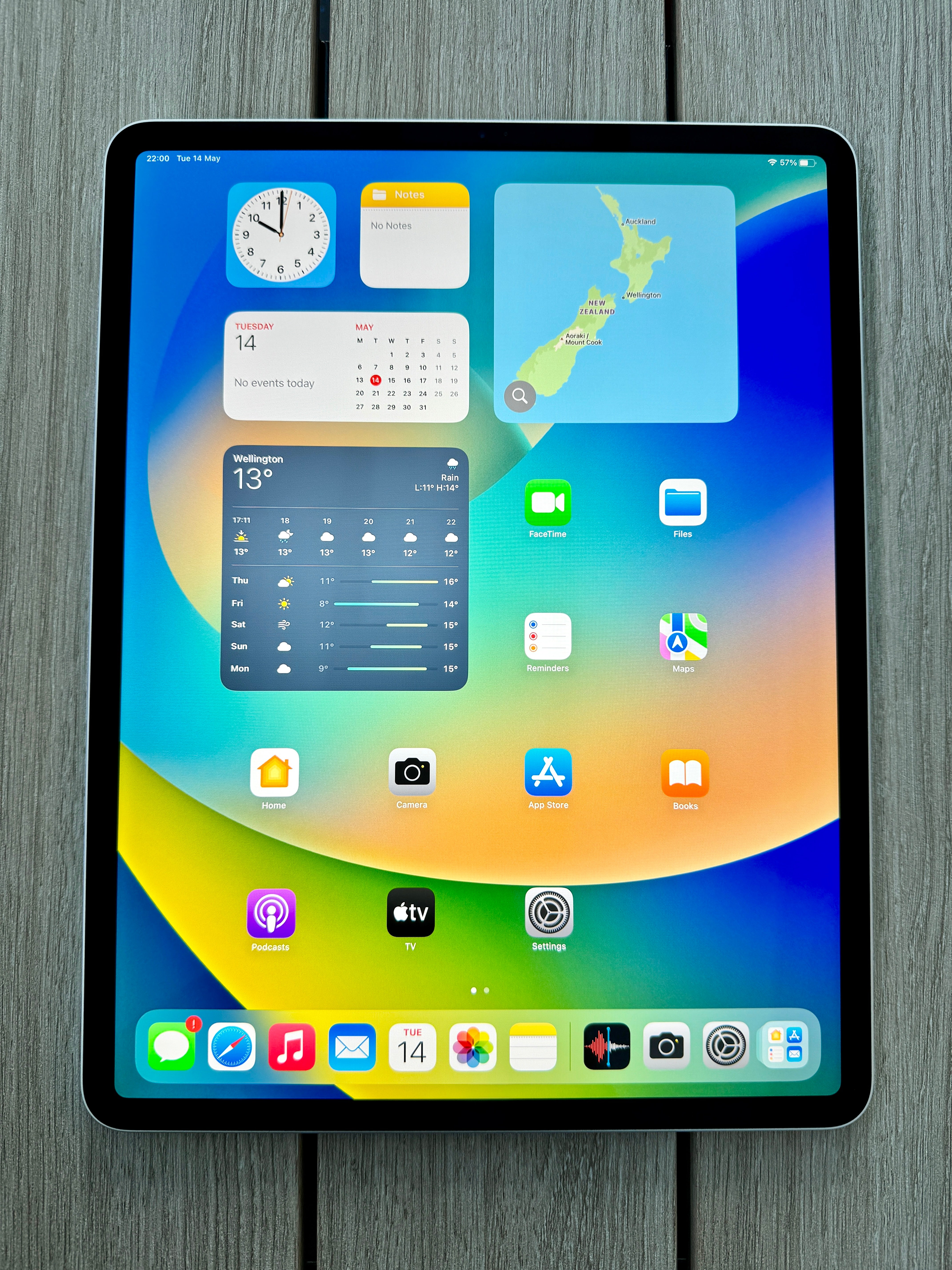 Apple iPad Pro 12.9-inch Wi-Fi 256GB - Silver 2020 (4th Generation) (As New)