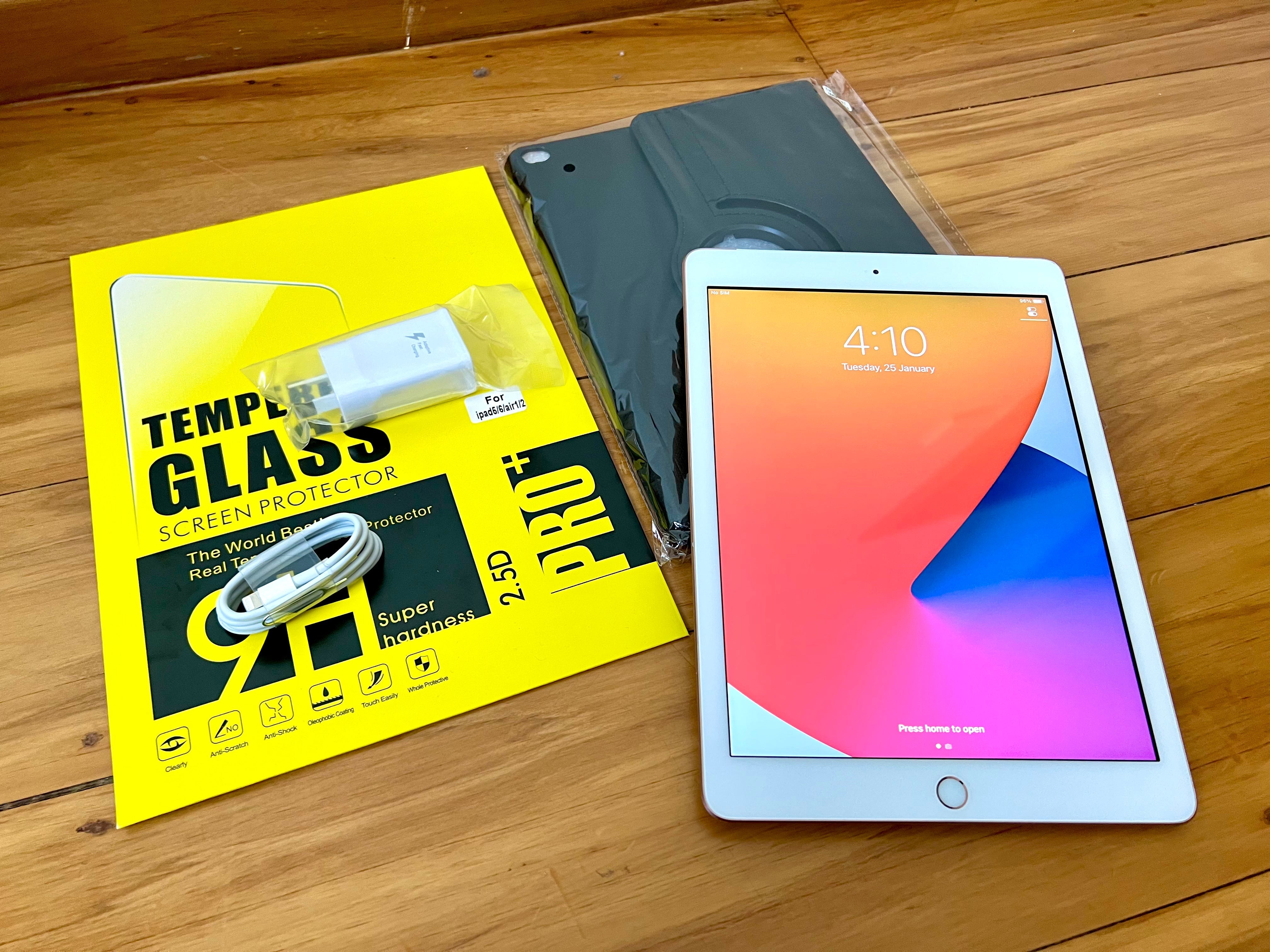 Apple iPad 6th Gen 32GB Wi-Fi + Cellular 3G/4G White Silver - Good Battery, New Glass Screen Protector (Exc)