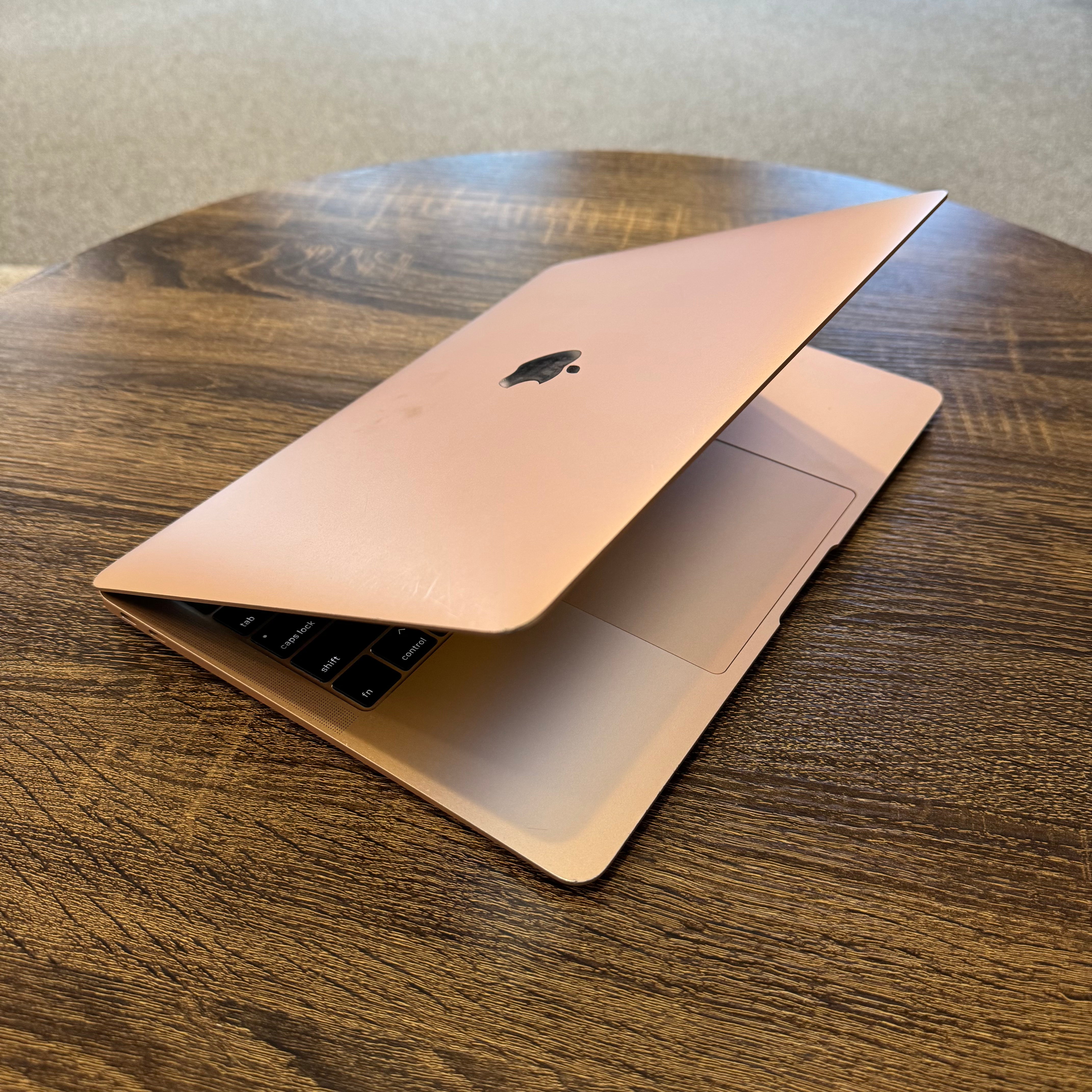 MacBook Air (Retina, 13-inch, 2018) Intel i5, 8GB RAM, 128GB Rose Gold (Exc Grade) A1932