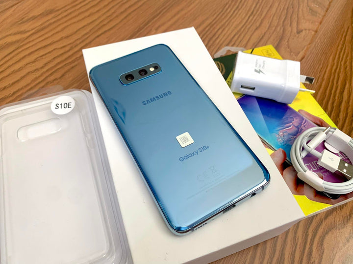 Samsung Galaxy S10e Prism Blue 128GB SM-G970U New Case, Glass Screen Protector & Shipping (As New)